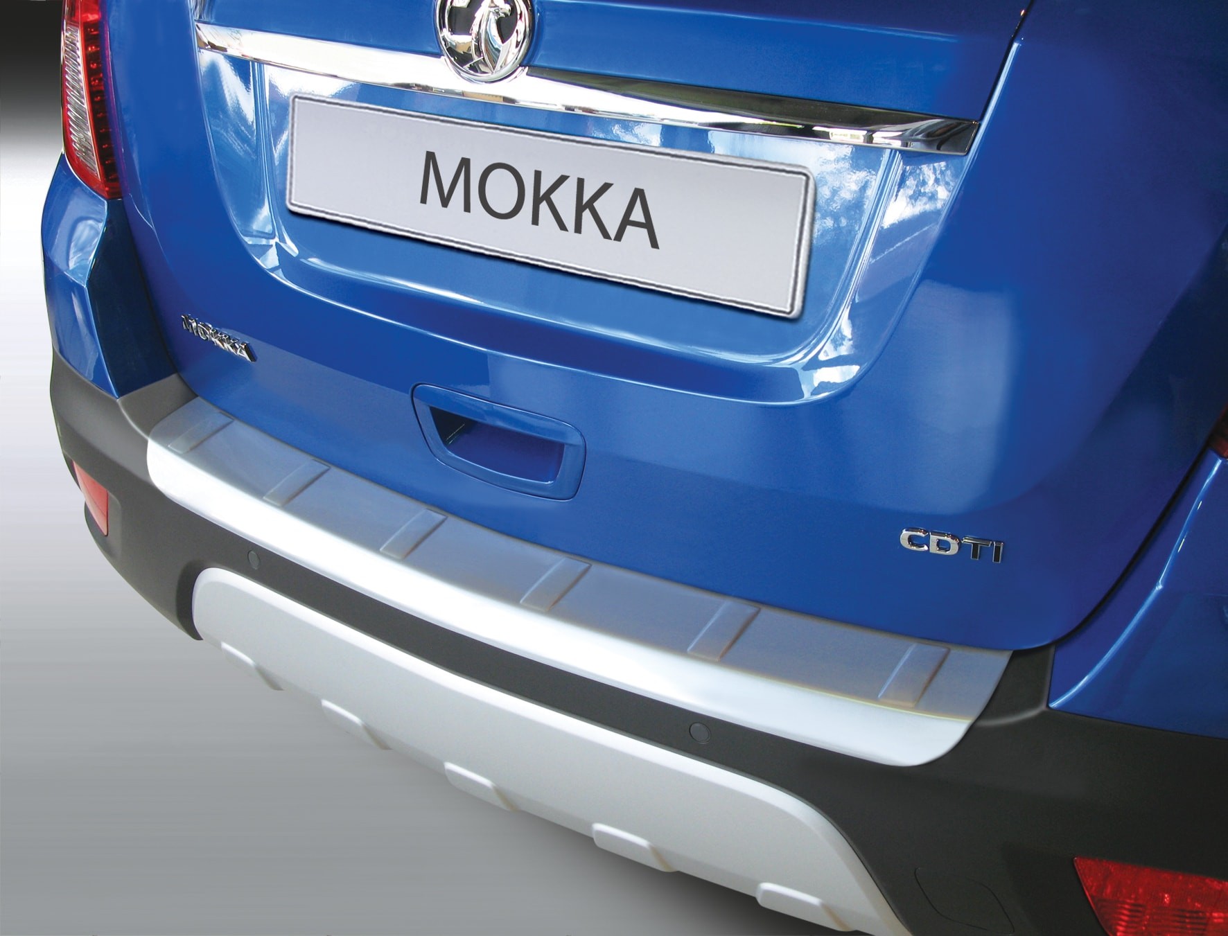 Plastična zaščita odbijača za Opel MOKKA