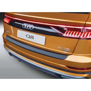 Plastična zaščita odbijača za Audi Q8