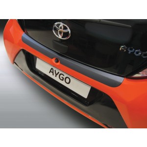 Plastična zaščita odbijača za Toyota AYGO 3/5 vrat 